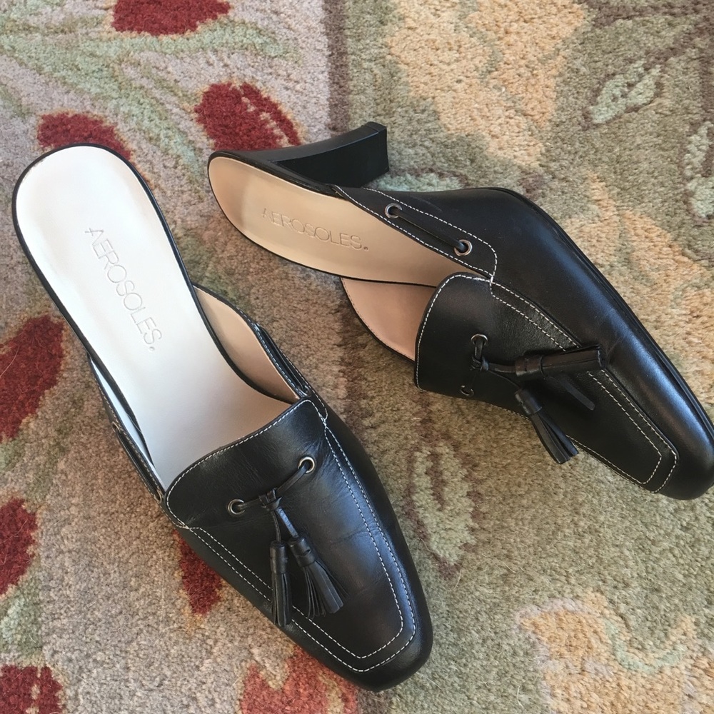 Aerosols tasseled black slides